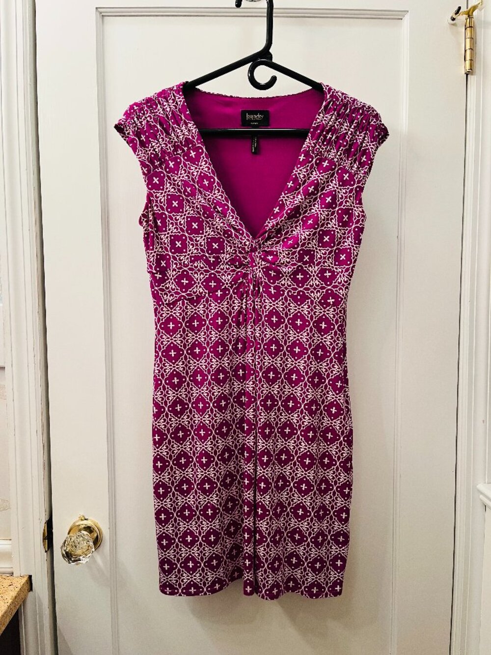 Laundry By Shelli Segal Sz 6 Knee Length purple dress